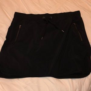 Athleta Metro skort - size L (black)
